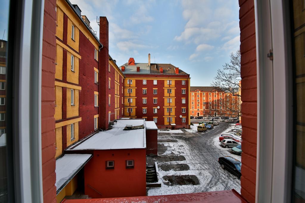 Vitom Apartments Ostrava Bagian luar foto