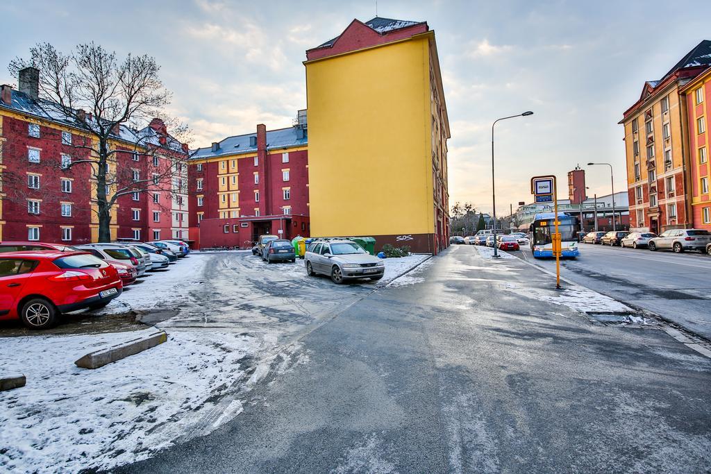 Vitom Apartments Ostrava Bagian luar foto